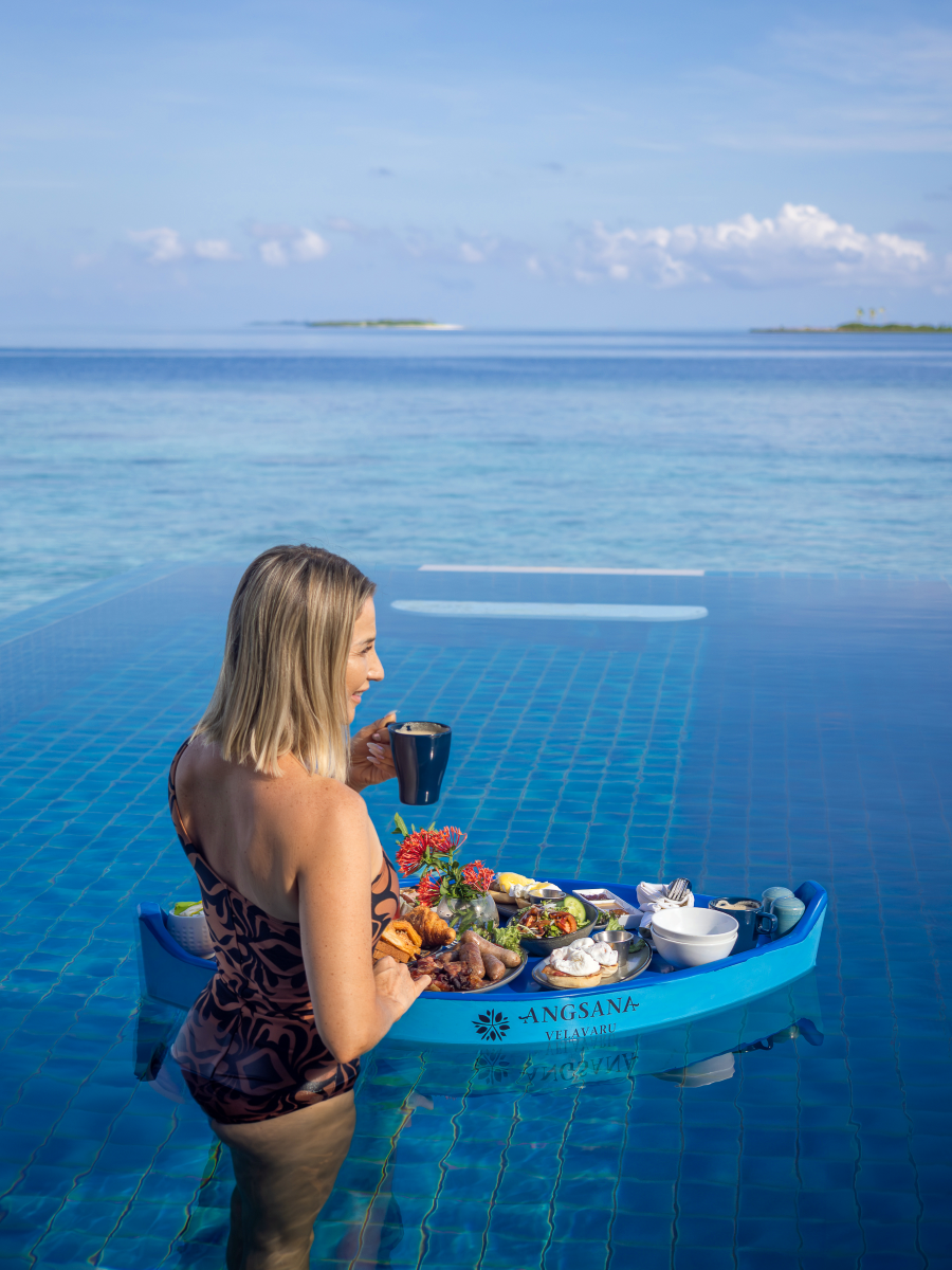 Angsana Velavaru_Floating Tea Angsana Velavaru_Floating Tea